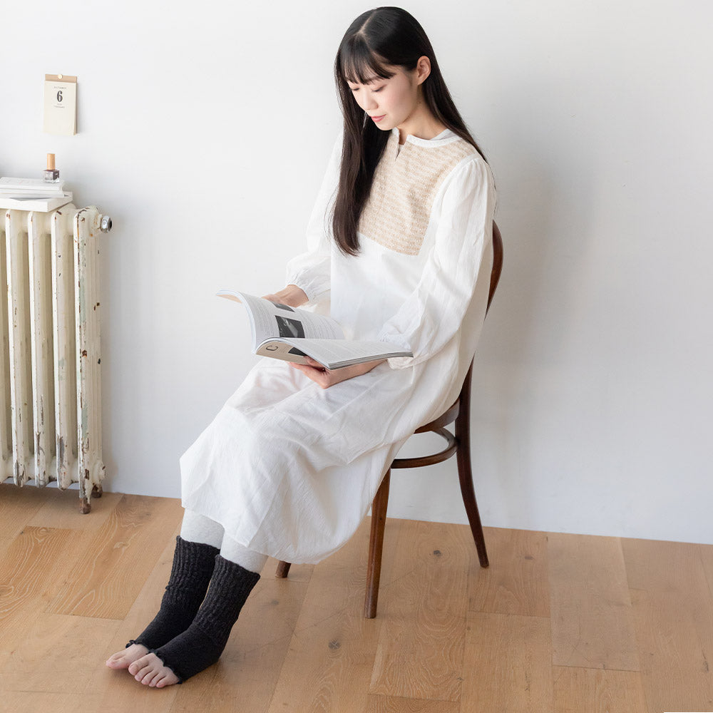 内側シルクのかかとつきレッグウォーマー