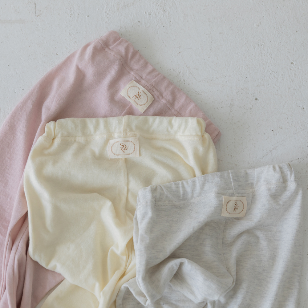 薄手フレアパンツ